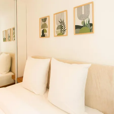 A4 Staywiz Us-2p Au Coeur De Les Pins 5min - Ac Balcon Жуан-ле-Пен