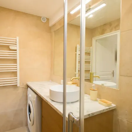 A4 Staywiz Us-2p Au Coeur De Les Pins 5min - Ac Balcon Апартаменты *