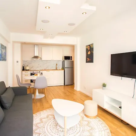 A4 Staywiz Us-2p Au Coeur De Les Pins 5min - Ac Balcon Жуан-ле-Пен