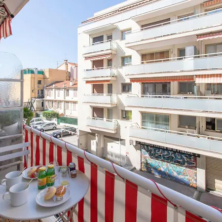 A4 Staywiz Us-2p Au Coeur De Les Pins 5min - Ac Balcon Апартаменты Жуан-ле-Пен