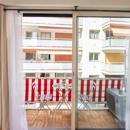 A4 Staywiz Us-2p Au Coeur De Les Pins 5min - Ac Balcon Апартаменты *